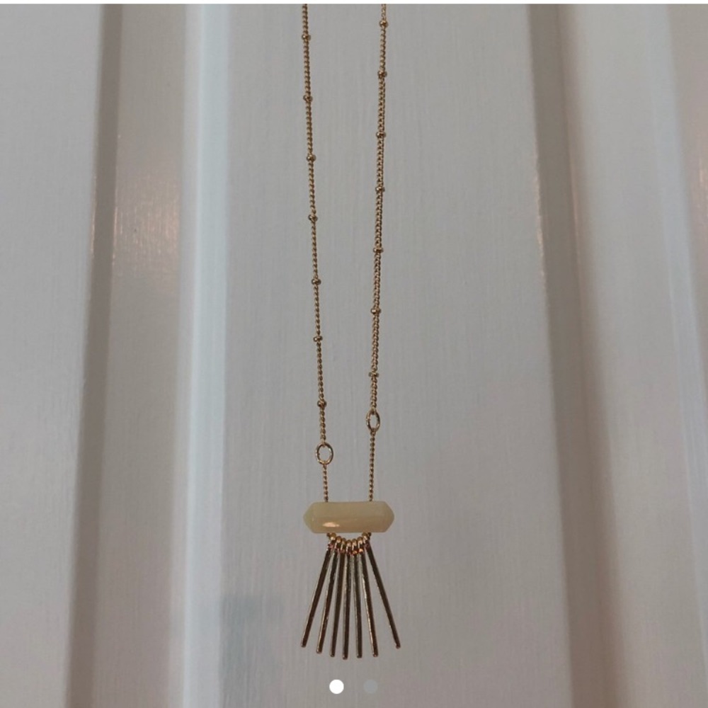 ⭐️ 4/$20 NWOT American Eagle Gold Necklace